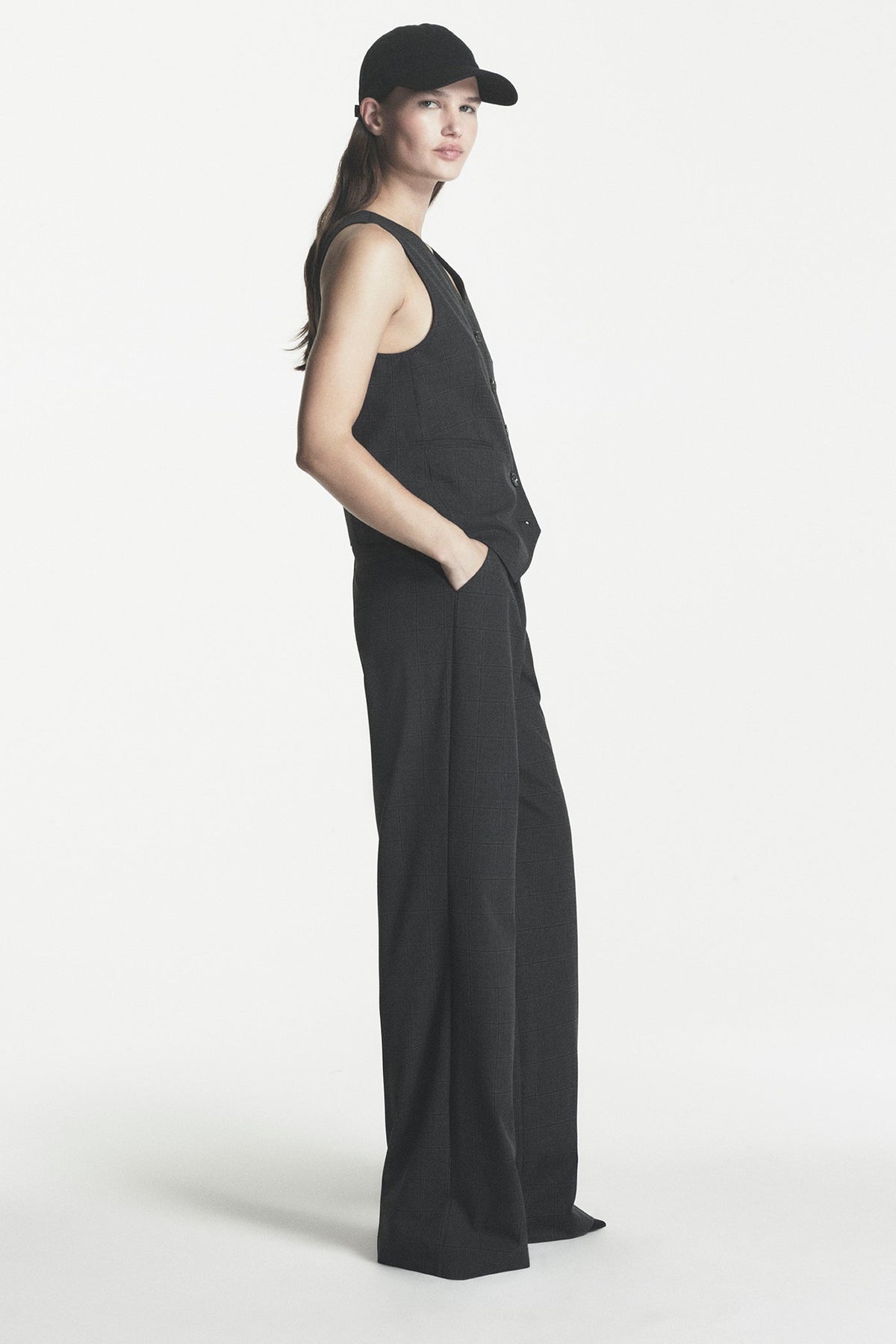 BUTTON FRONT VEST - Asphalt Combo | DKNY