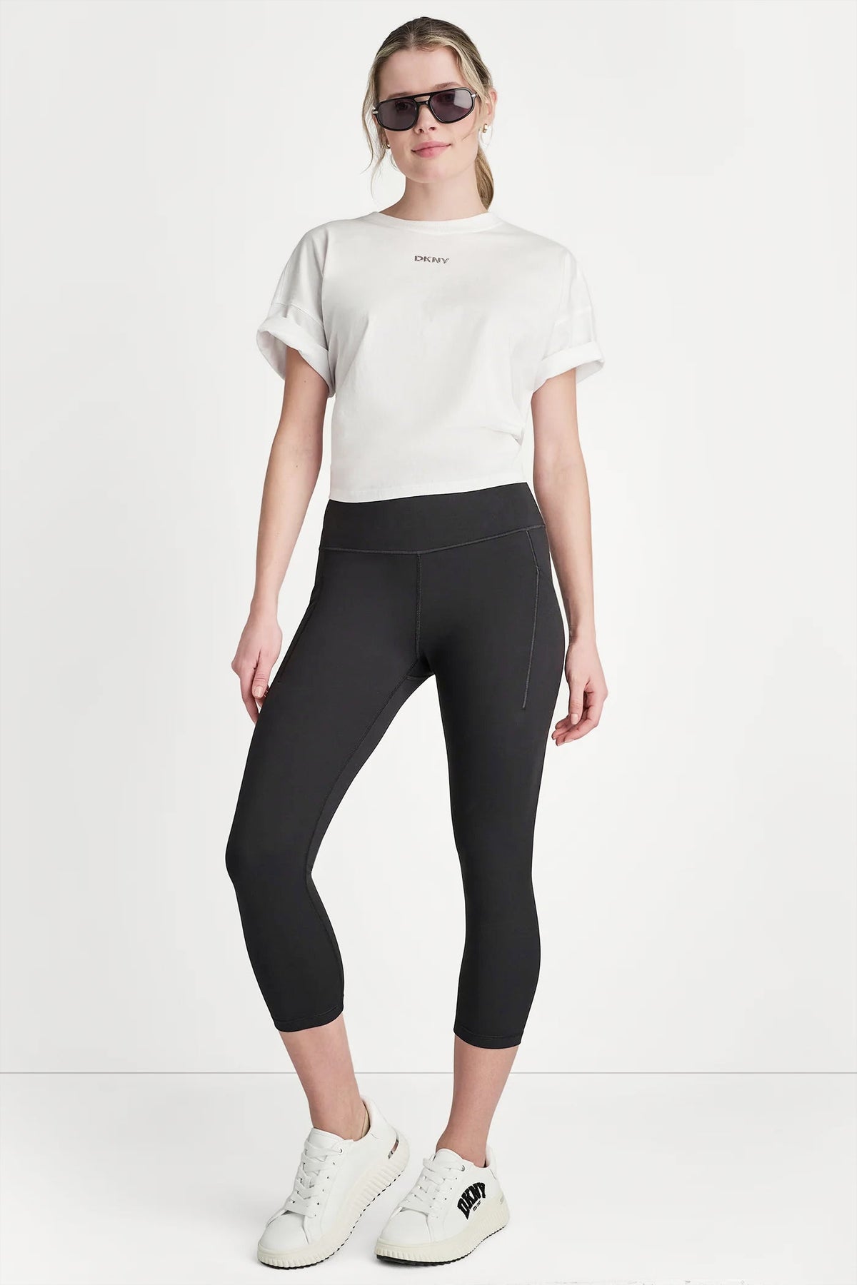 BALANCE COMPRESSION HIGH-WAIST CROPPED LEGGING - Black | DKNY
