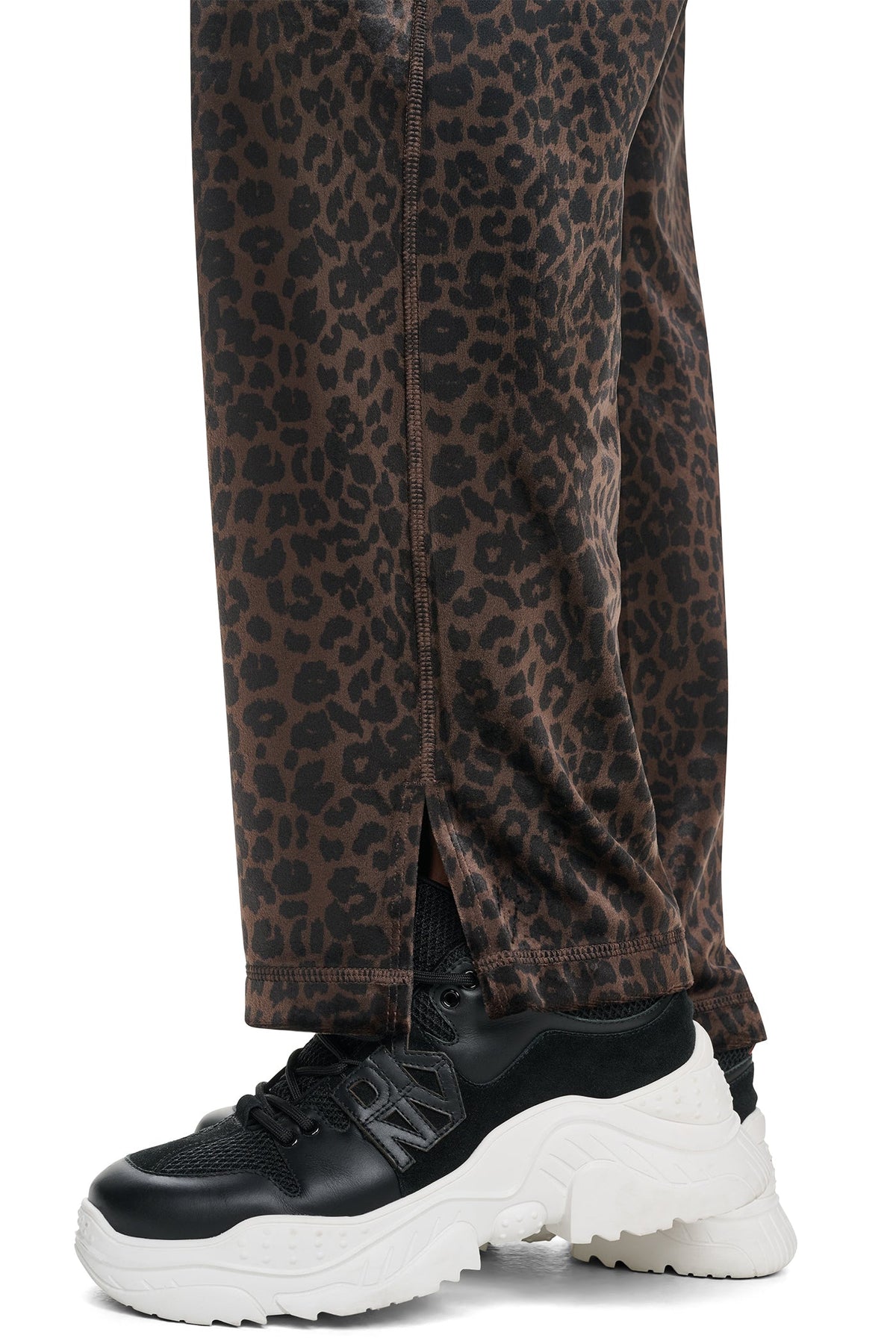 VELOUR ANIMAL PRINT MID-RISE PANT - Espresso Leopard Print | DKNY