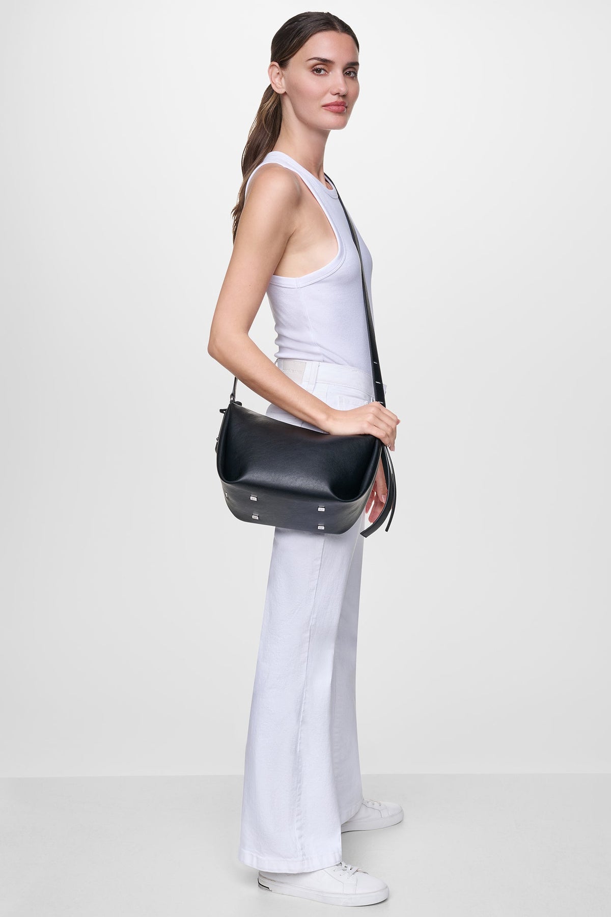 ELICIA CROSSBODY BAG - Black/Silver | DKNY