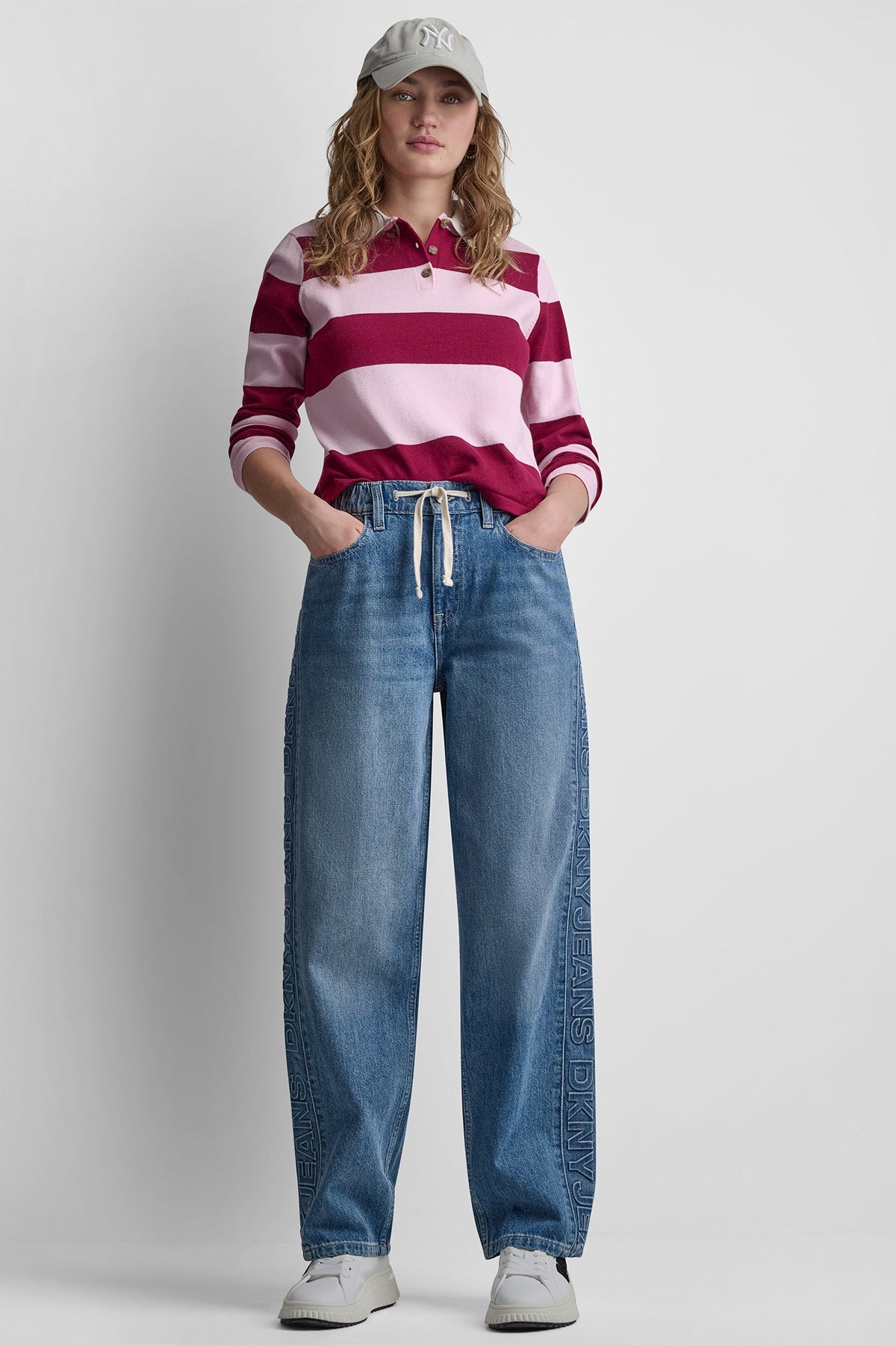 MID-RISE STRAIGHT LEG WITH LOGO DETAIL - Cedar Street | DKNY