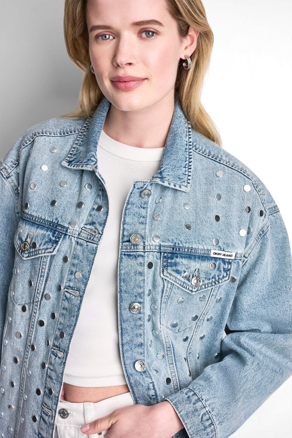 OVERSIZED DENIM TRUCKER JACKET WITH STUDS - Cliff | DKNY