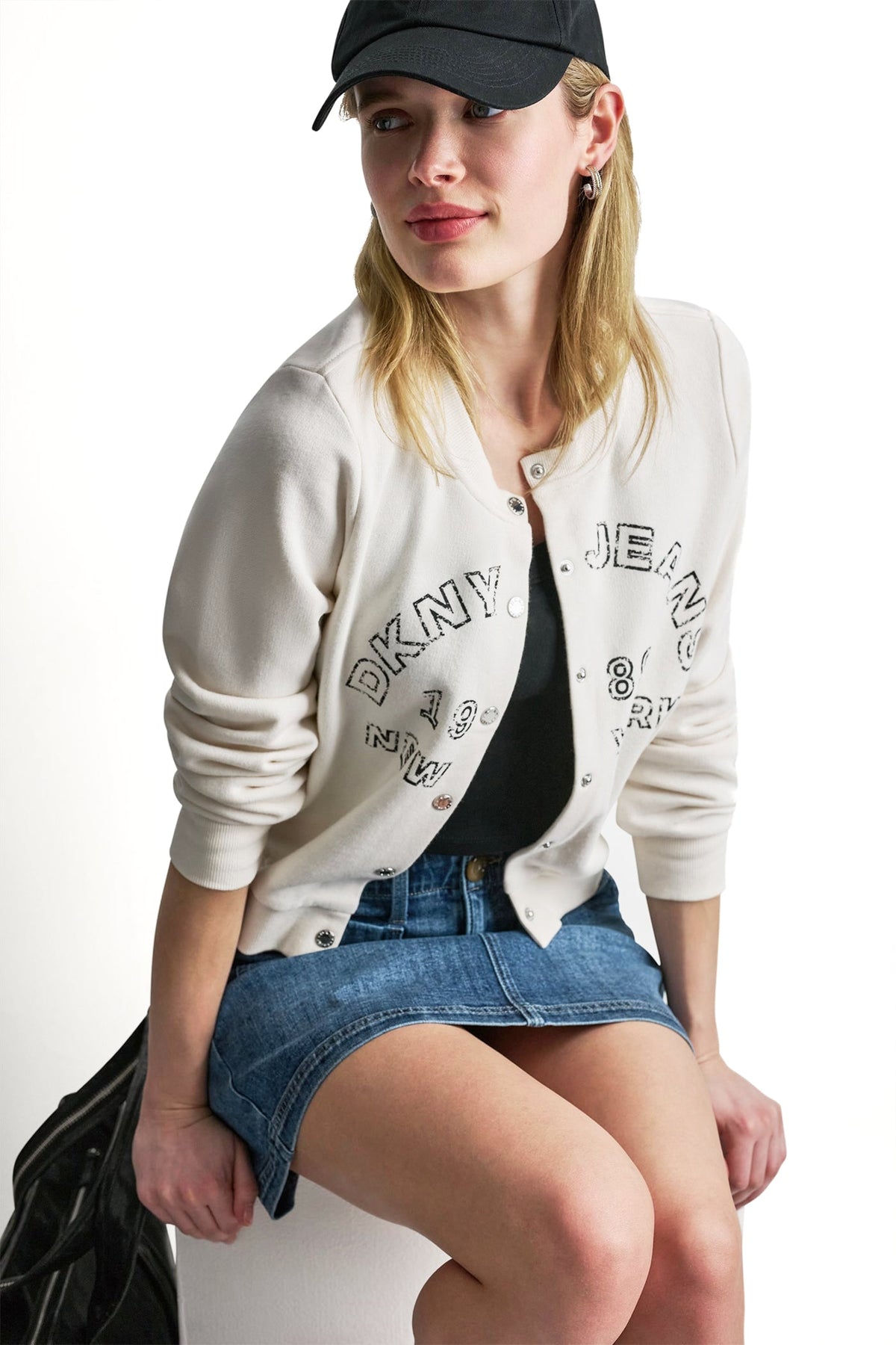 BUTTON FRONT SHRUNKEN LOGO JACKET - Eggnog | DKNY