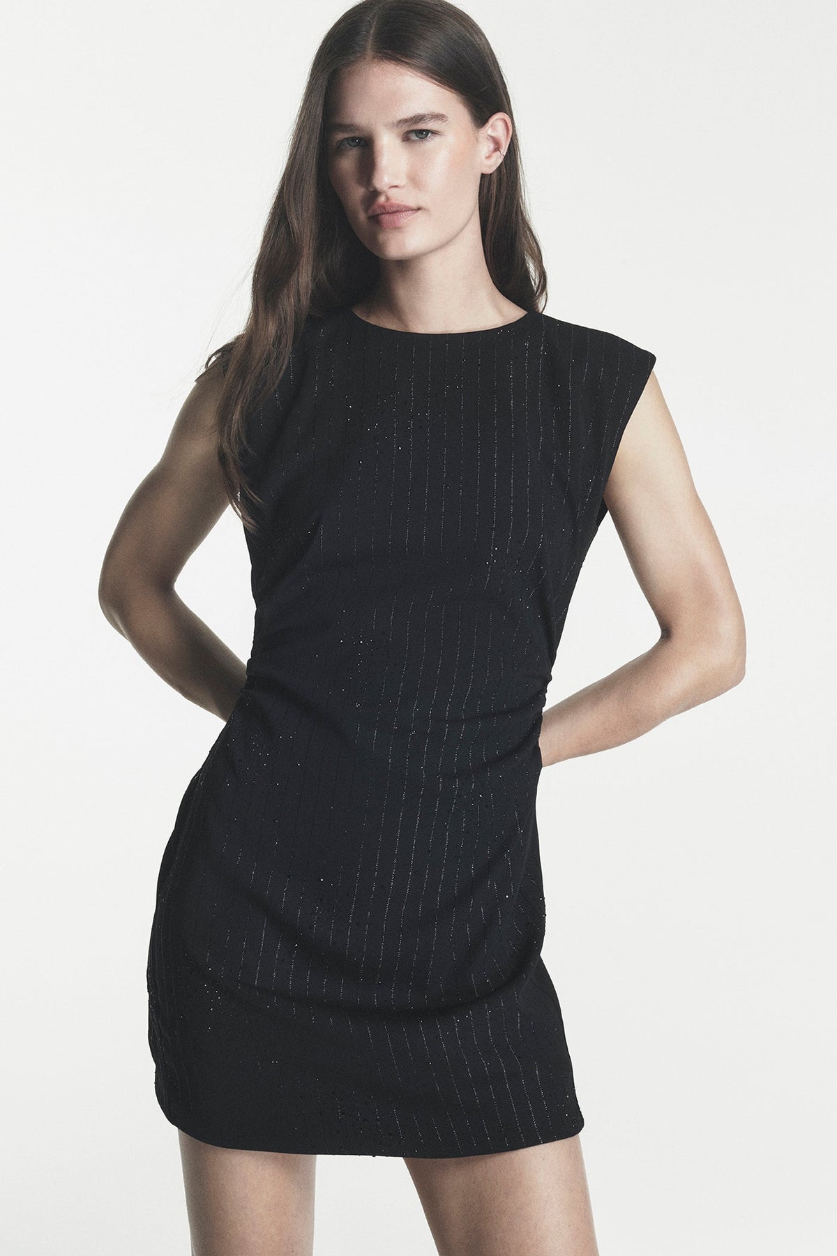 SIDE RUCHED PINSTRIPE DRESS - Black/Black | DKNY