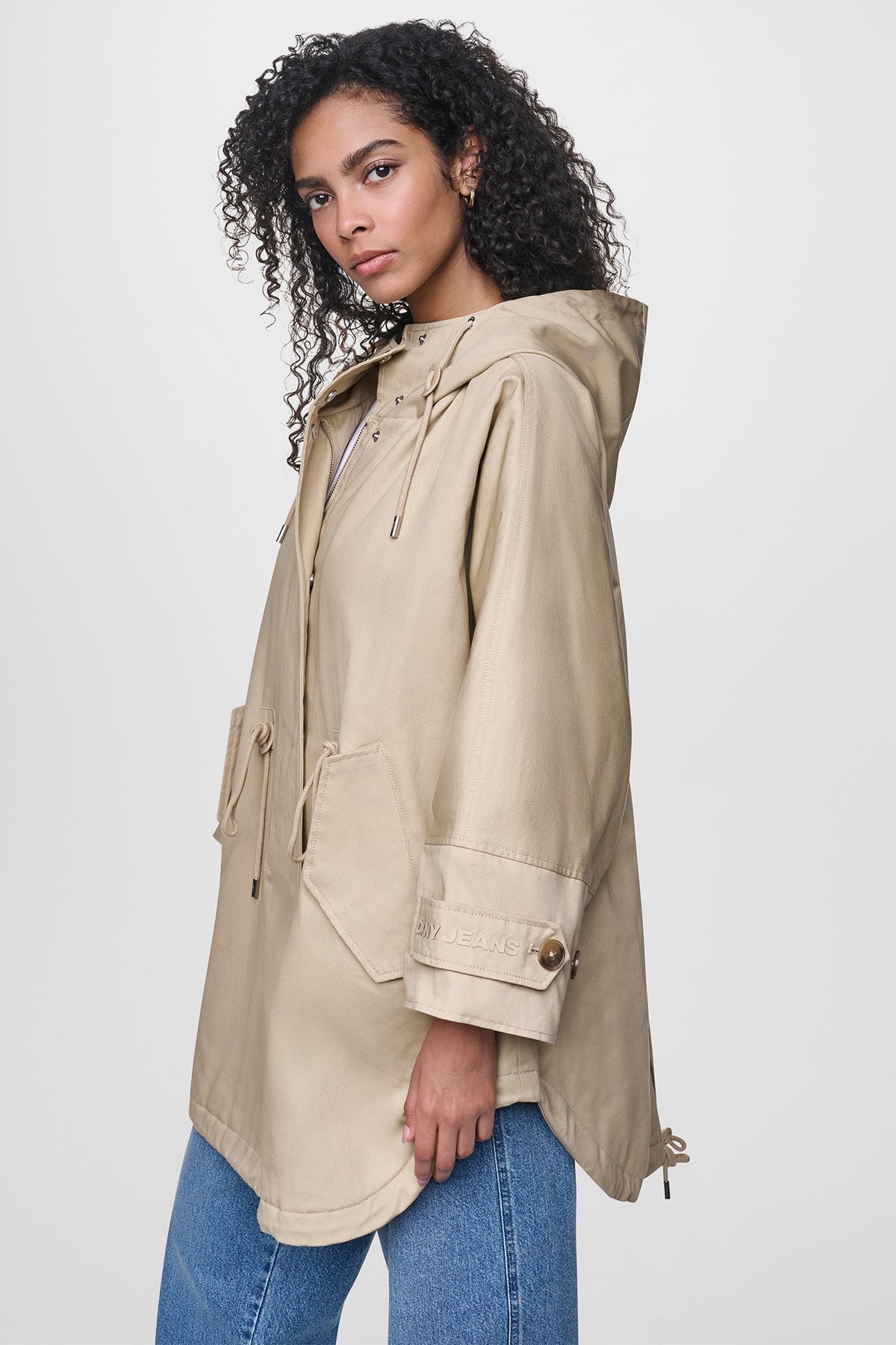 OVERSIZED HOODED ANORAK - Travertine | DKNY