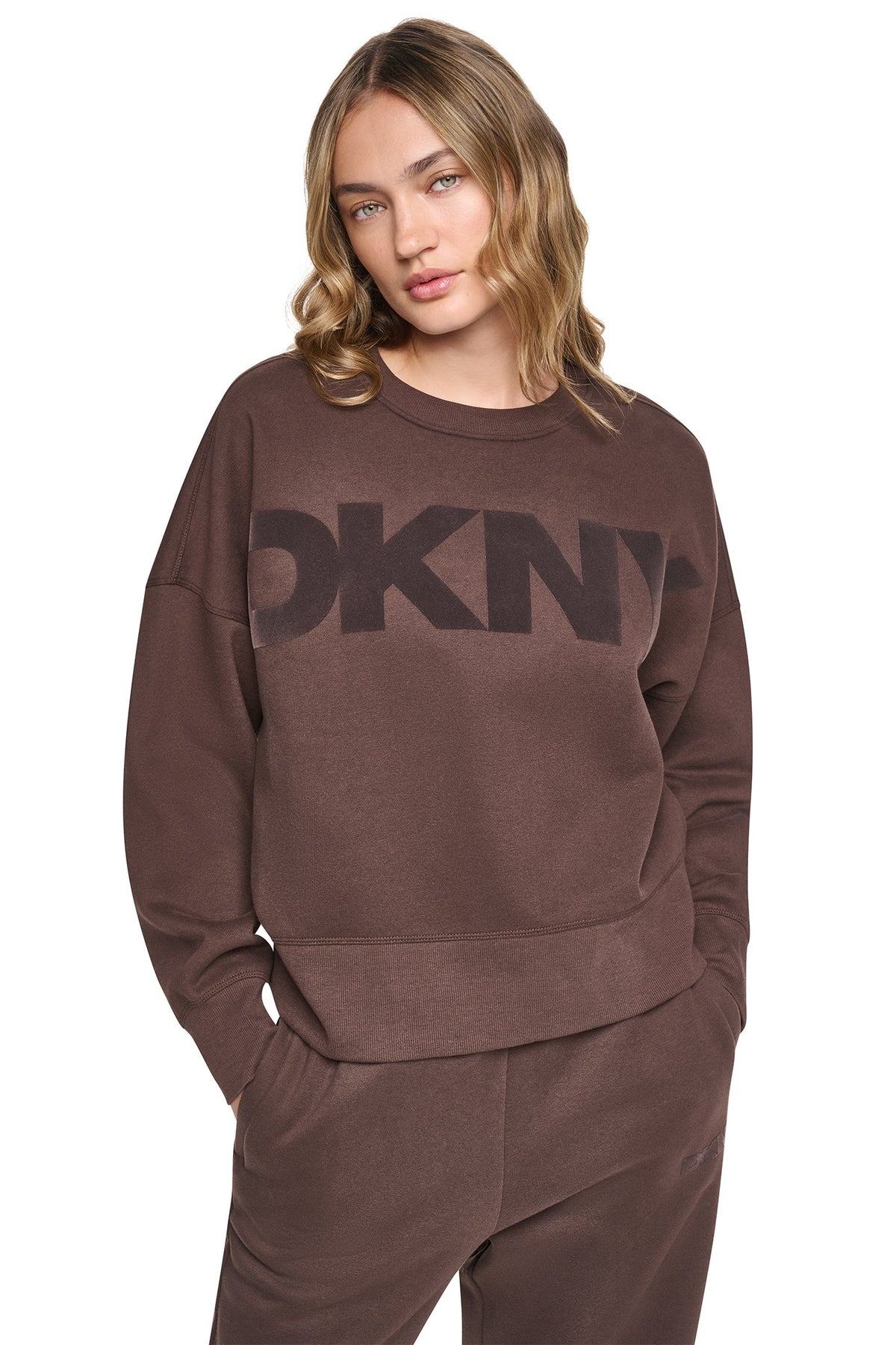 FLOCKED VARSITY LOGO SWEATSHIRT - Espresso/Espresso | DKNY
