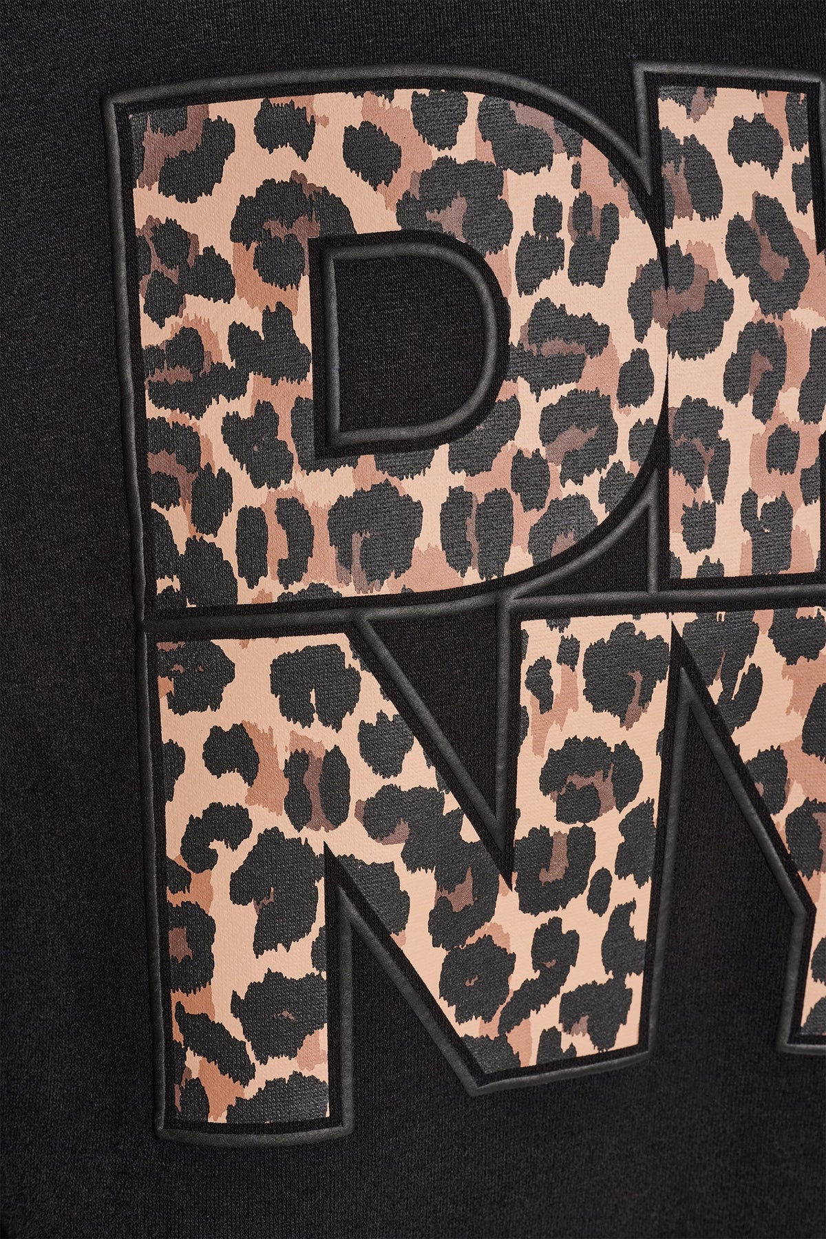 ANIMAL PRINT LOGO SWEATSHIRT - Black | DKNY