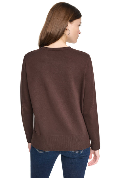 CAMO RHINESTONE LOGO SWEATER - Utility Green | DKNY
