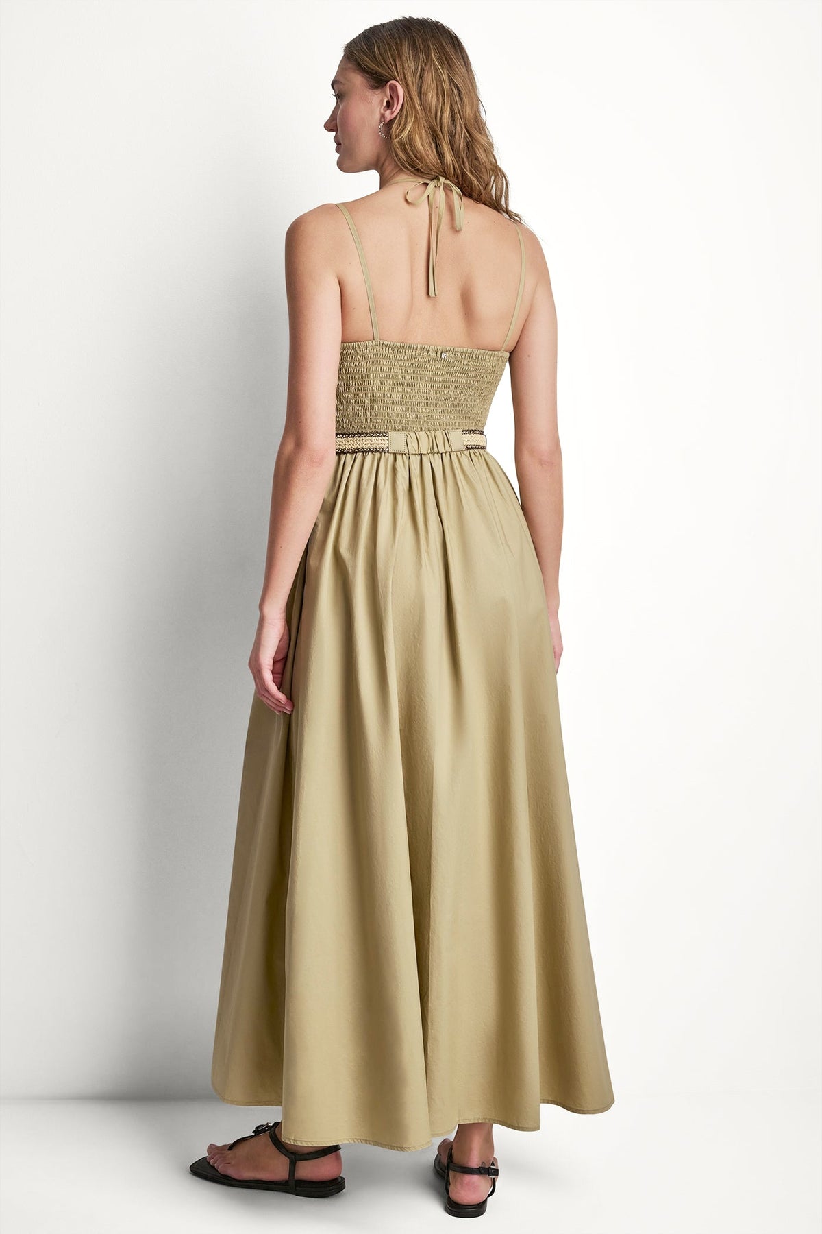 STRAPPY V-NECK MAXI DRESS WITH RAFFIA BELT - Chestnut | DKNY