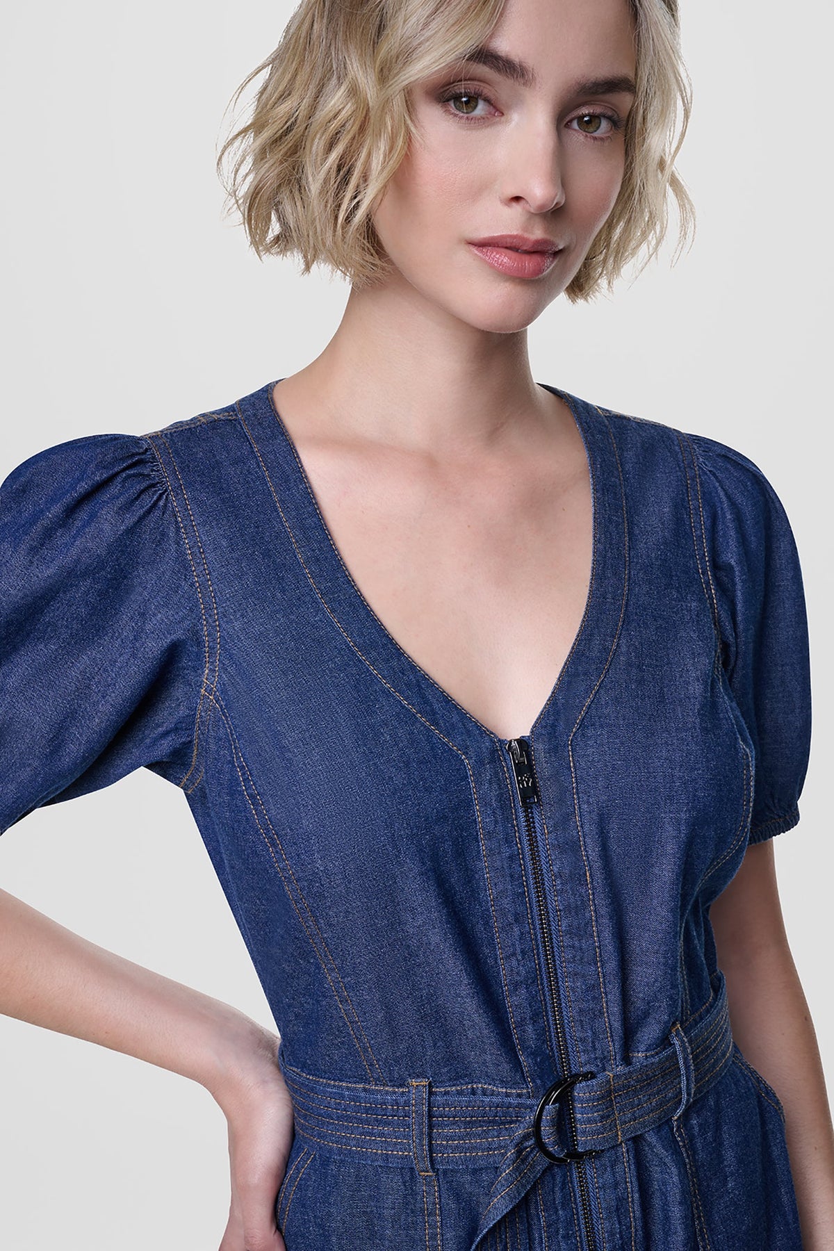 PUFF SLEEVE BELTED DENIM DRESS - Crosby Wash | DKNY