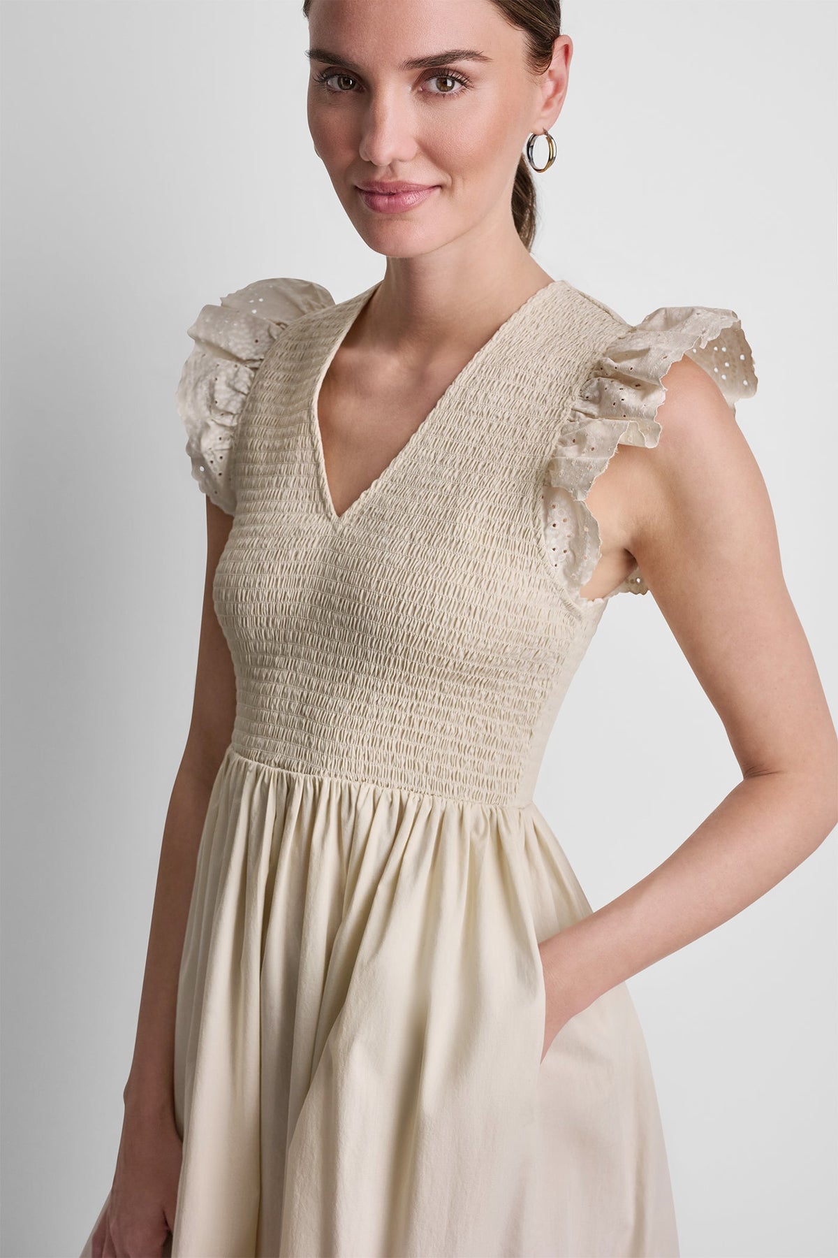 COTTON FLUTTER SLEEVE V-NECK MIDI FIT & FLARE DRESS - Light City Khaki | DKNY