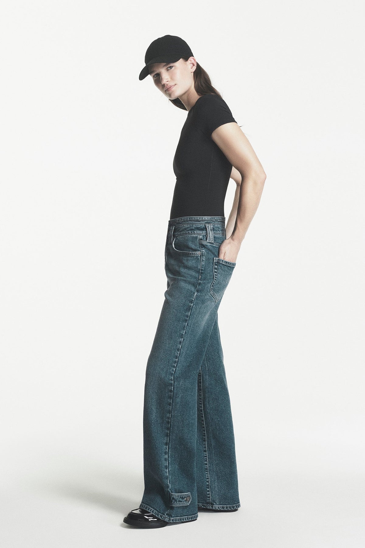 HIGH-RISE WIDE LEG JEAN - Cobble Hill | DKNY