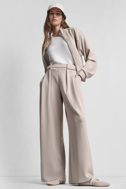 PINSTRIPED PLEATED STRAIGHT-LEG PULL-ON PANT - Pebble Pinstripe | DKNY