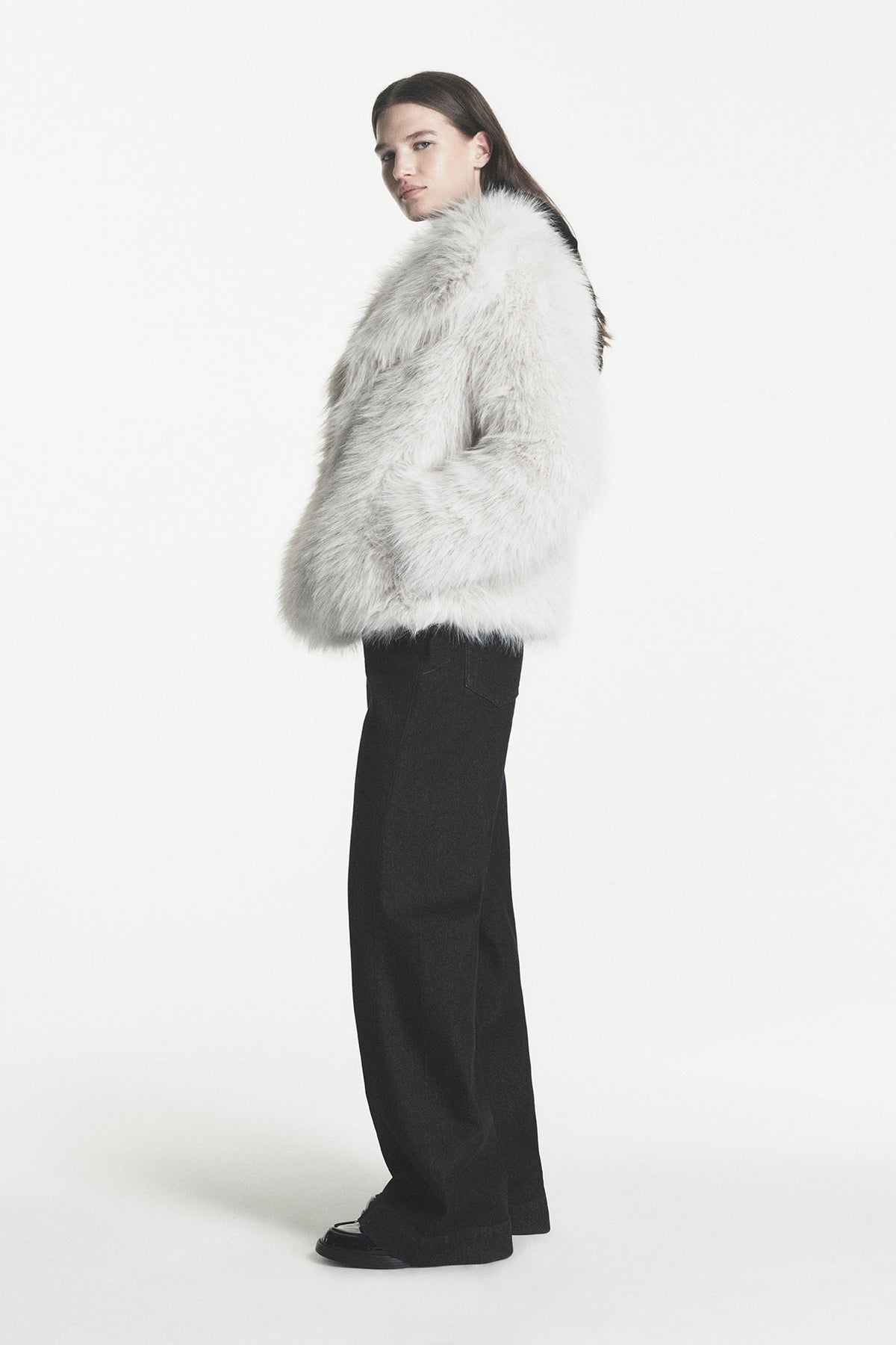 SHORT FAUX FUR JACKET - Cream | DKNY