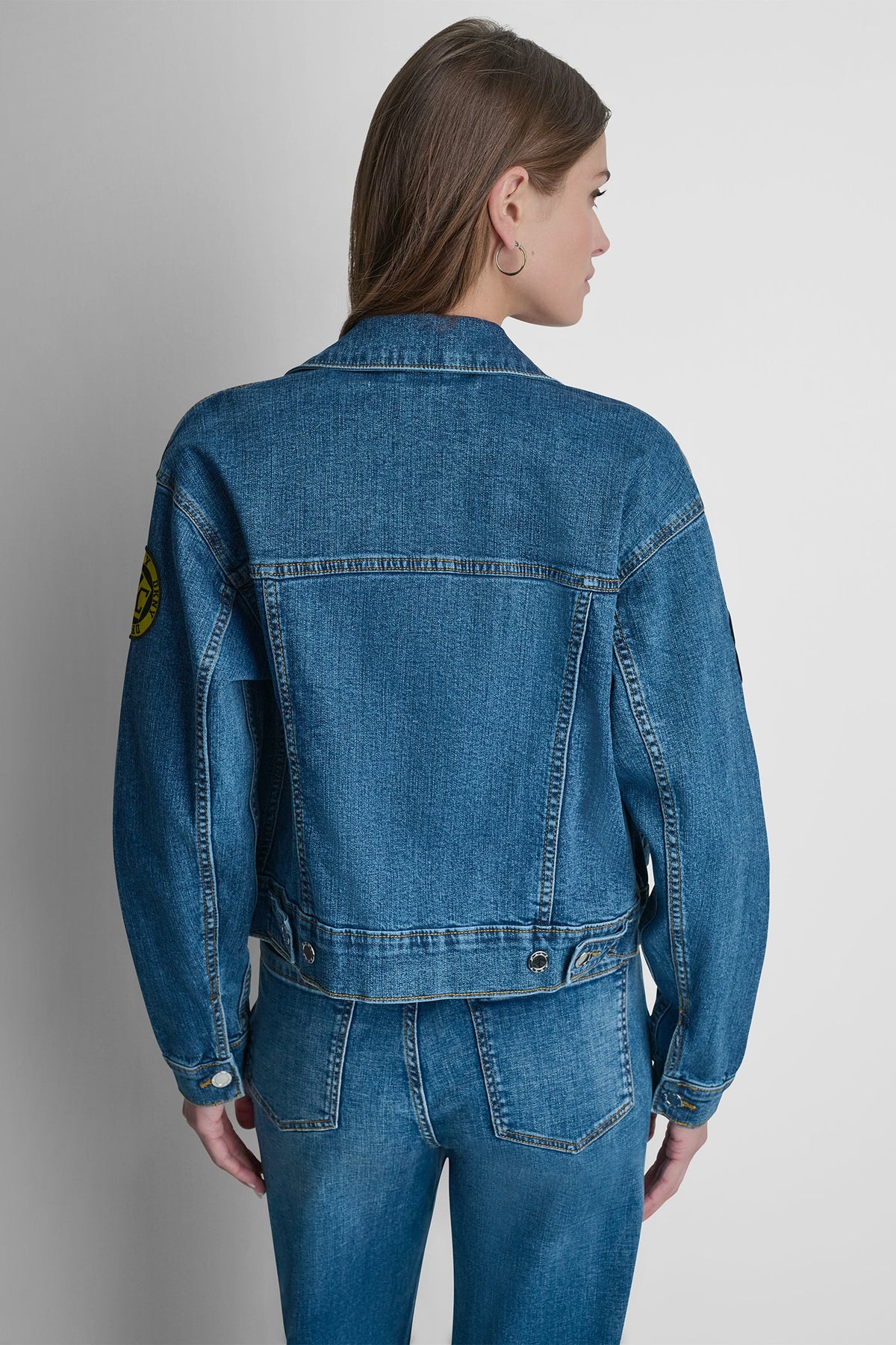 DENIM PINS AND PATCHES TRUCKER JACKET - Tribeca | DKNY