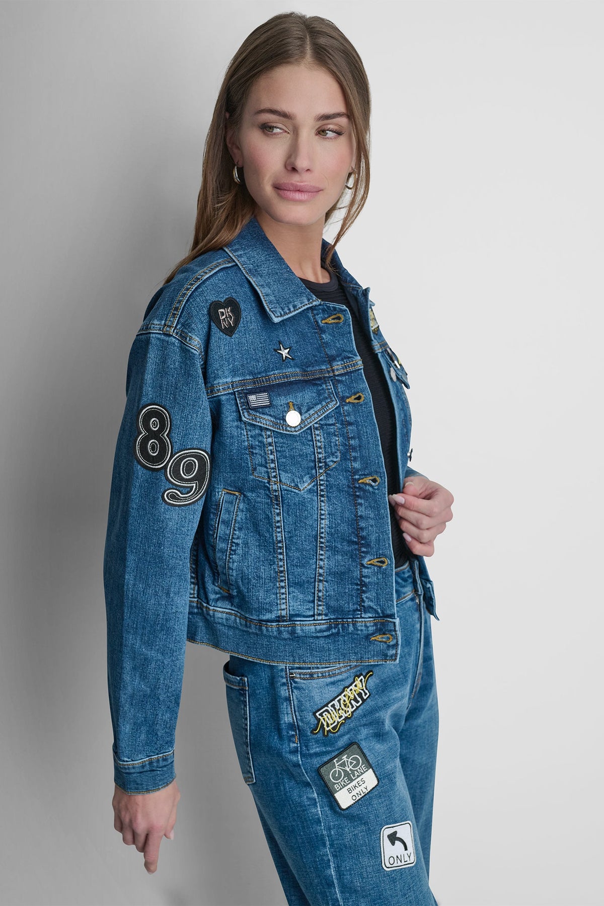 DENIM PINS AND PATCHES TRUCKER JACKET - Tribeca | DKNY
