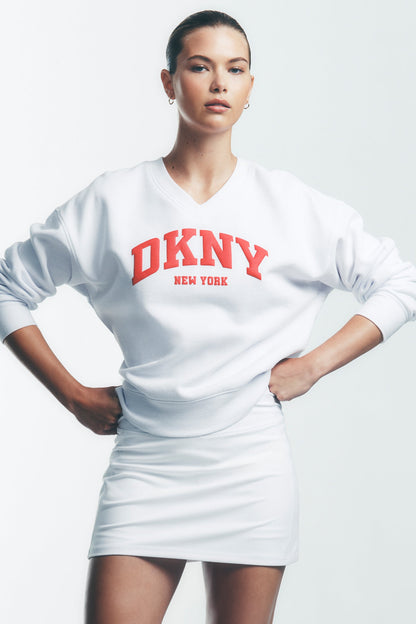 PUFF VARSITY LOGO V-NECK PULLOVER - Pearl Grey Heather/Festive Pink | DKNY