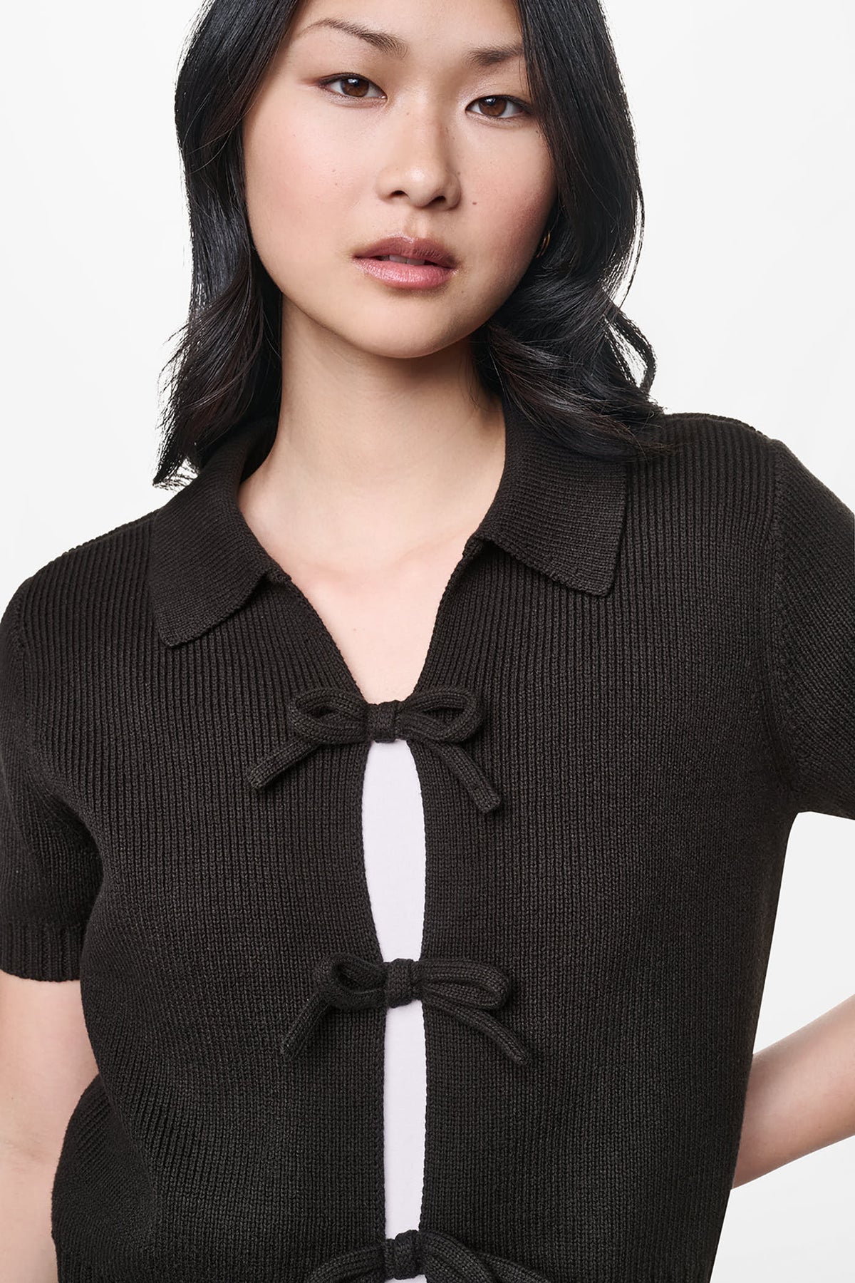 SHORT SLEEVE TIE FRONT POLO SWEATER - Eggnog | DKNY