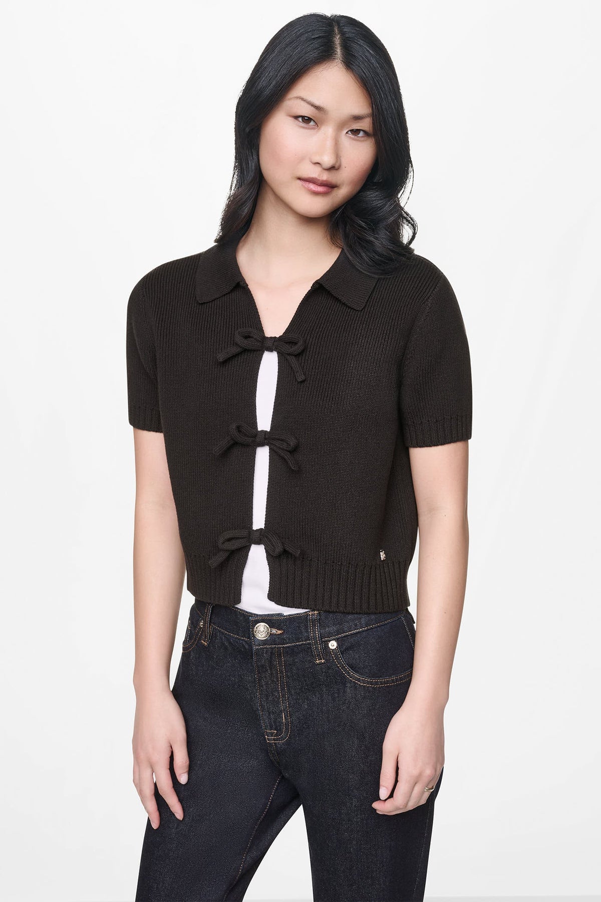 SHORT SLEEVE TIE FRONT POLO SWEATER - Eggnog | DKNY