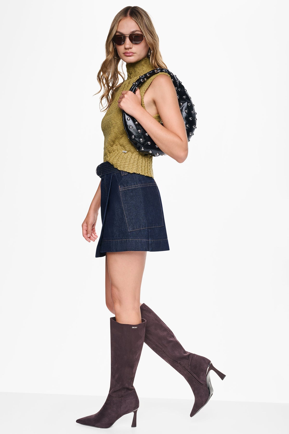 RIBBED MOCK-NECK SWEATER VEST - Eggnog | DKNY