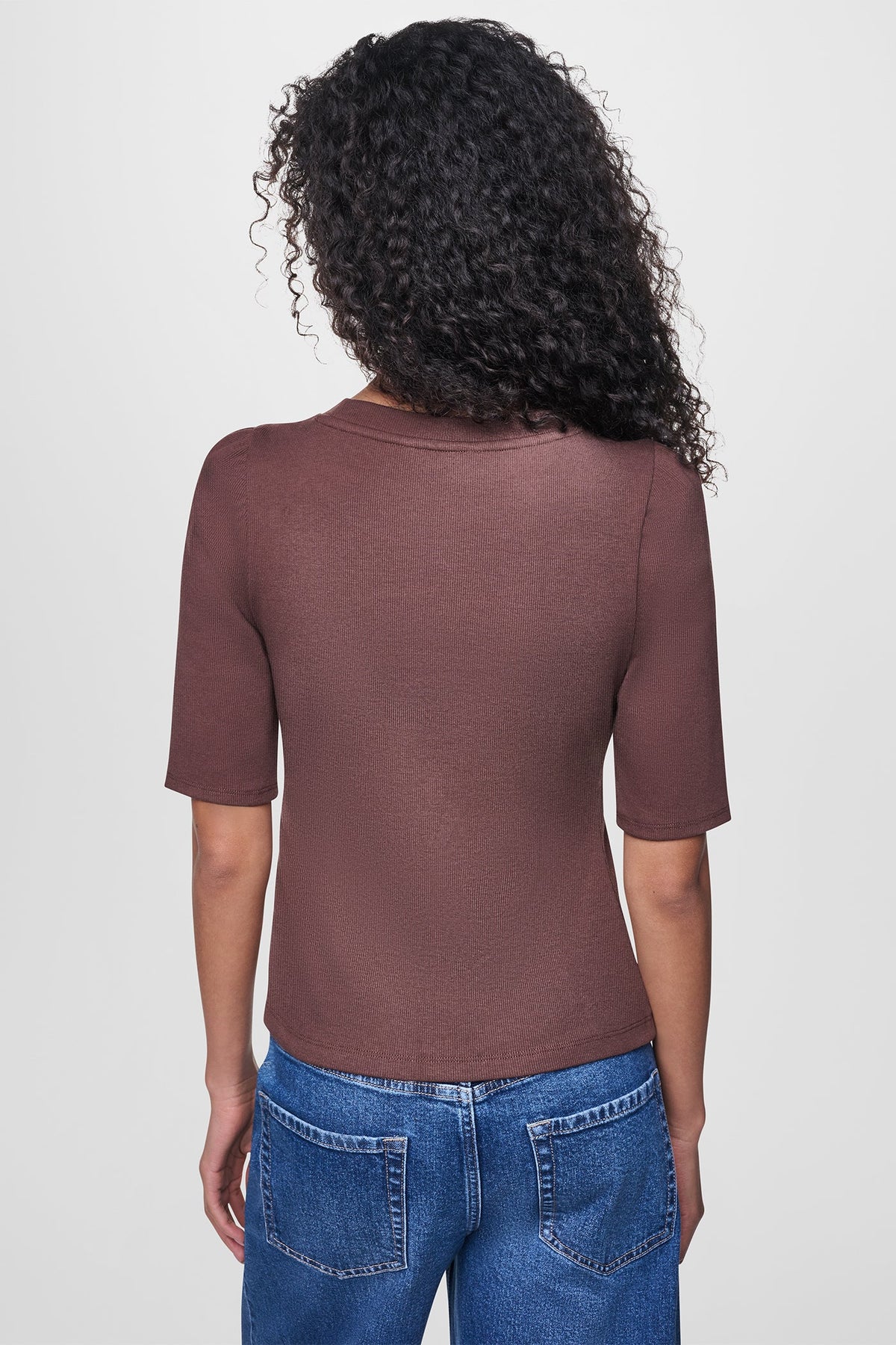 SHORT SLEEVE ASYMMETRIC TOP - Eggnog | DKNY