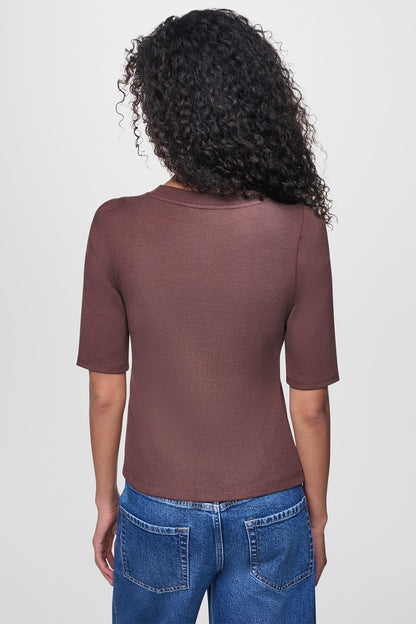 SHORT SLEEVE ASYMMETRIC TOP - Eggnog | DKNY