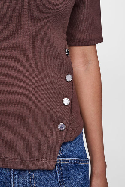 SHORT SLEEVE ASYMMETRIC TOP - Eggnog | DKNY
