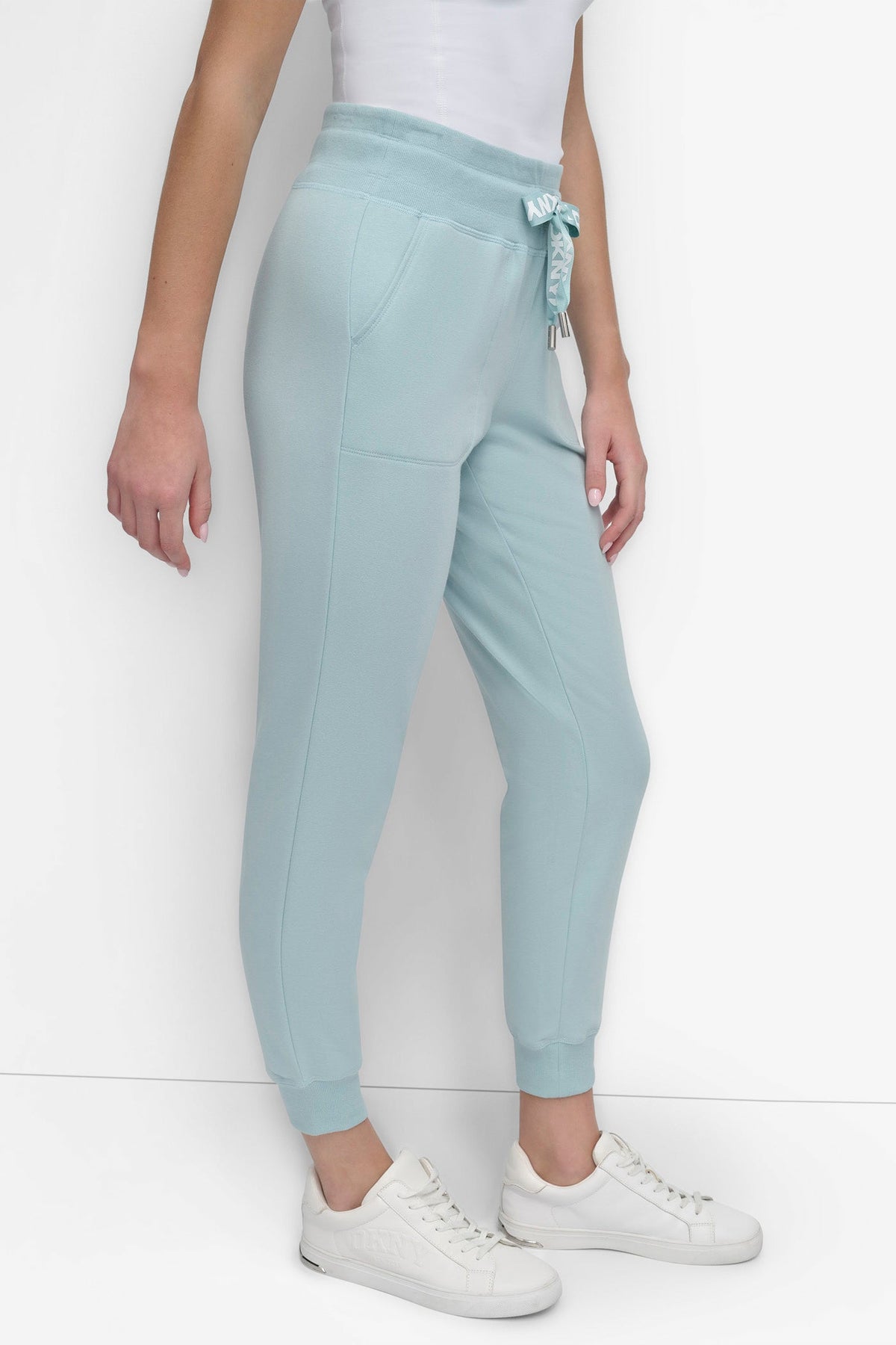 TWO-TONE HIGH-RISE LOGO DRAWSTRING SKINNY JOGGER - Black | DKNY