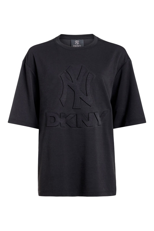 DKNY X YANKEES SHORT-SLEEVE EMBOSSED TEE - Black | DKNY