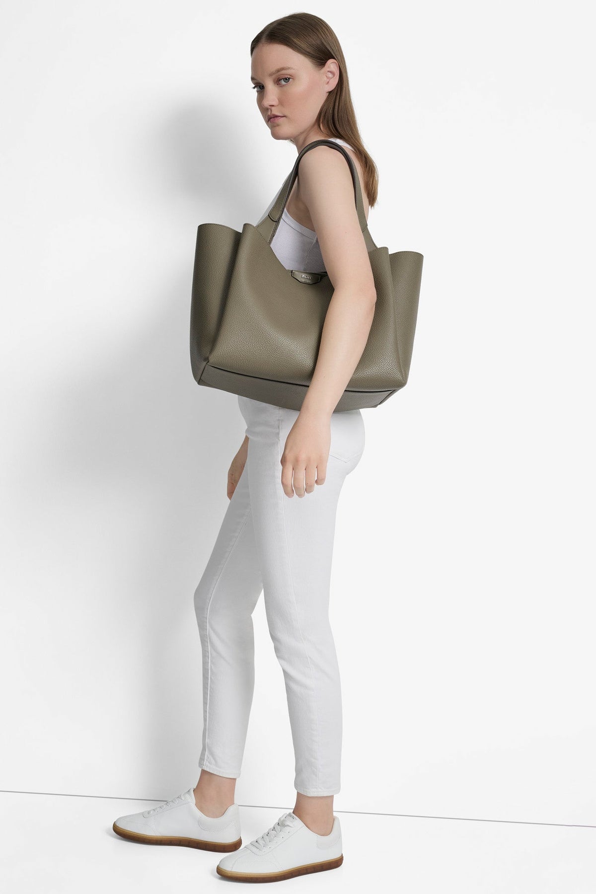 WILLA TOTE - CAPPUCCINO | DKNY