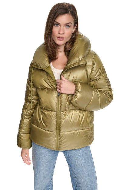 QUILTED PUFFER WITH DRAMA COLLAR - Metallic Zinc | DKNY