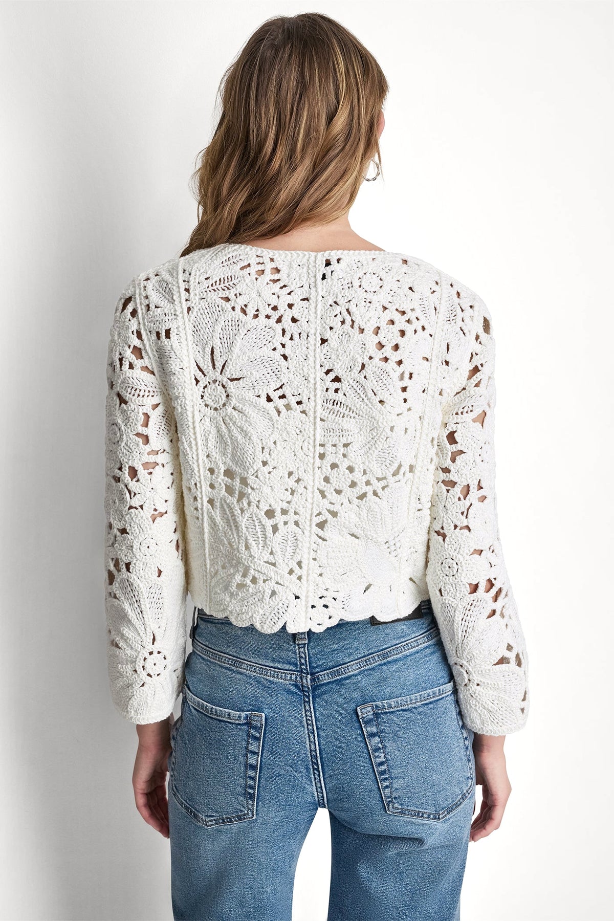 FLORAL CROCHET CARDIGAN WITH SCALLOP HEM - Eggnog | DKNY