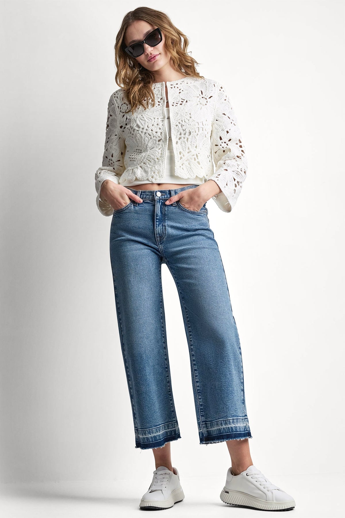 FLORAL CROCHET CARDIGAN WITH SCALLOP HEM - Eggnog | DKNY