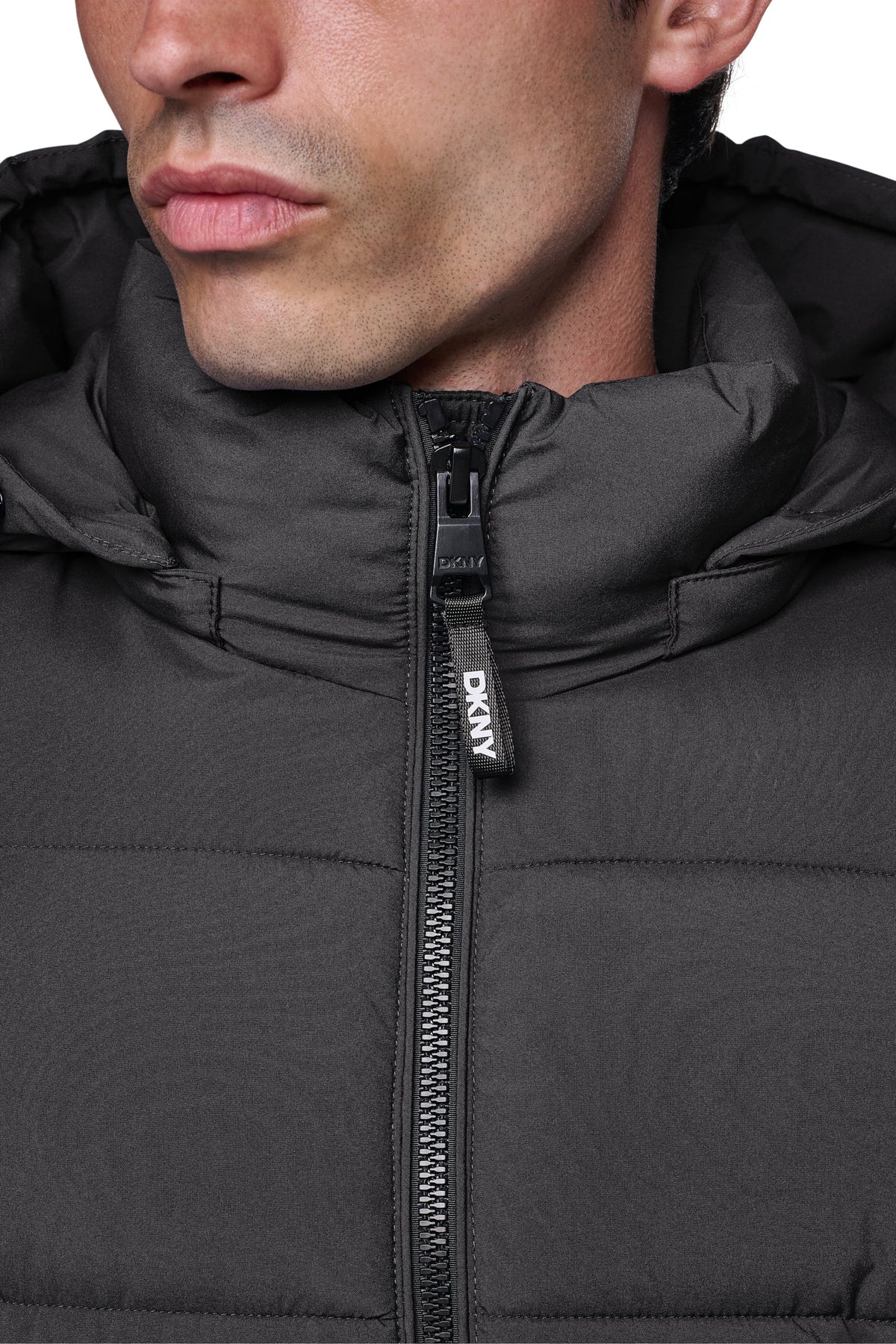 HEAVY WEIGHT HOODED PUFFER - Oxblood | DKNY