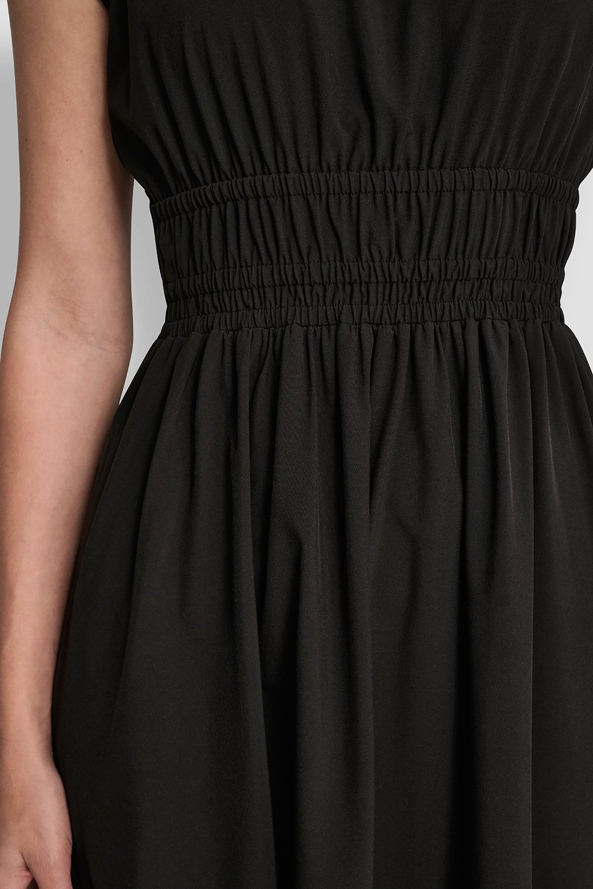 PUFF SLEEVE FIT & FLARE MIDI DRESS - Black | DKNY