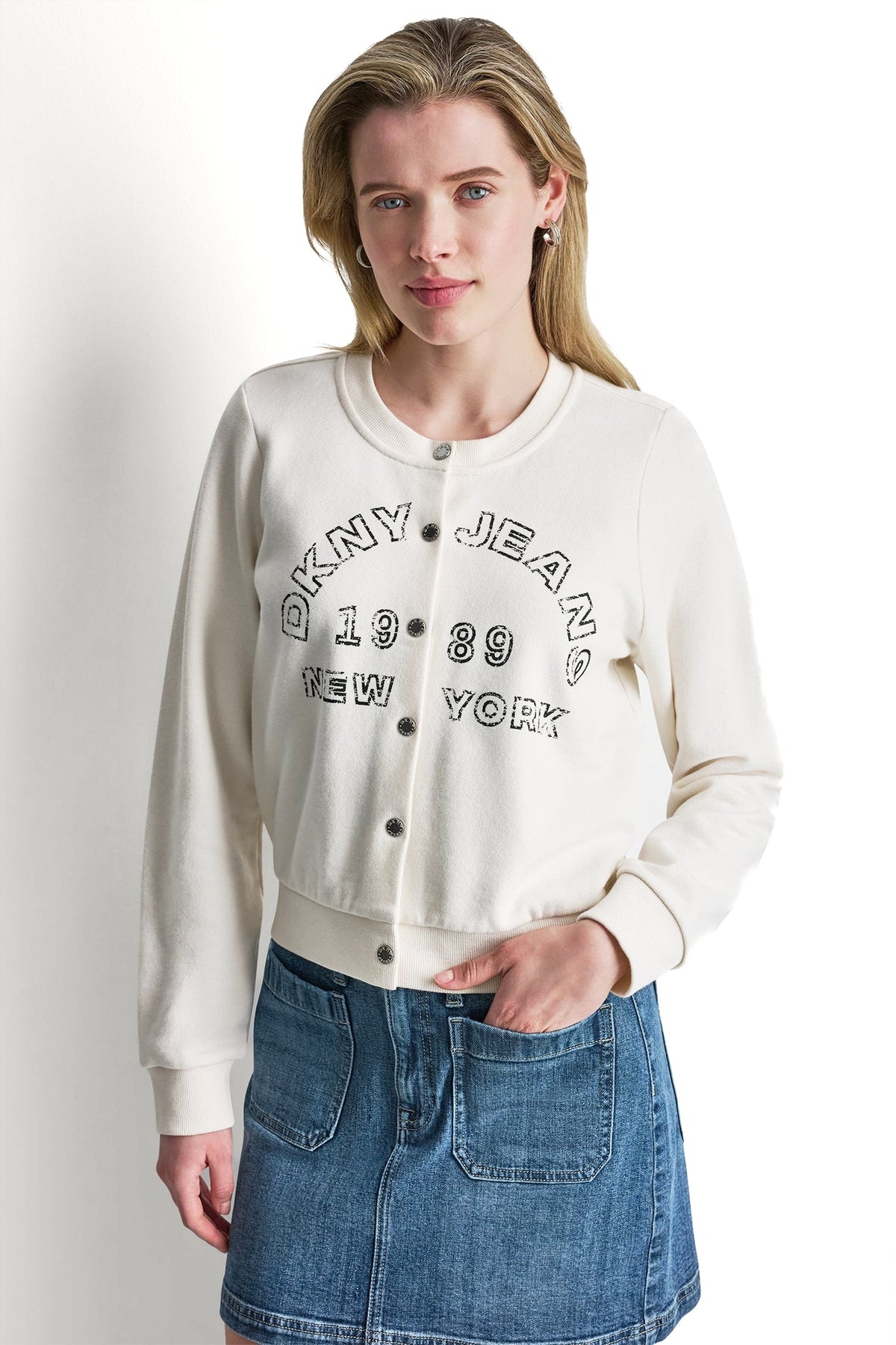 BUTTON FRONT SHRUNKEN LOGO JACKET - Eggnog | DKNY