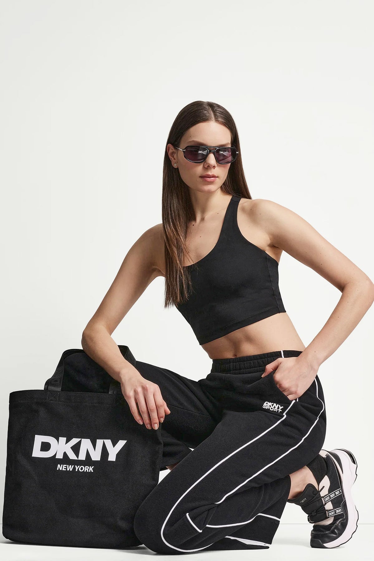 HIGH-RISE PIPED TRACK PANTS - Black/White | DKNY