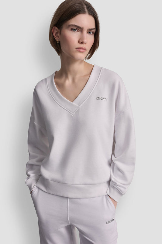 METALLIC BUBBLE LOGO V-NECK PULLOVER - White | DKNY
