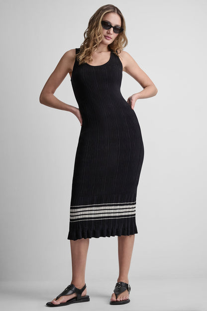 RIBBED COTTON-BLEND STRIPE MIDI SWEATER DRESS - Black/Coconut | DKNY