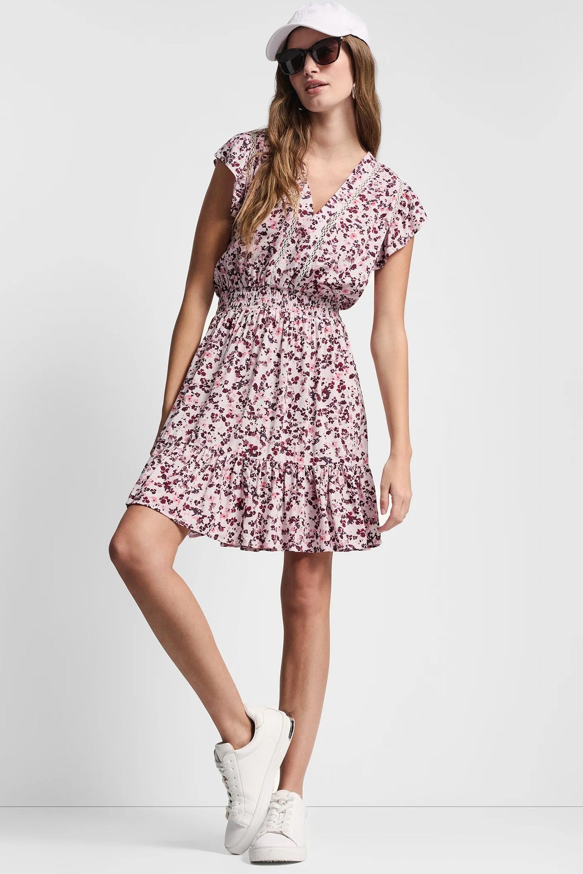 SMOCKED WAIST V-NECK DRESS - Petit Fleur Sunkissed | DKNY
