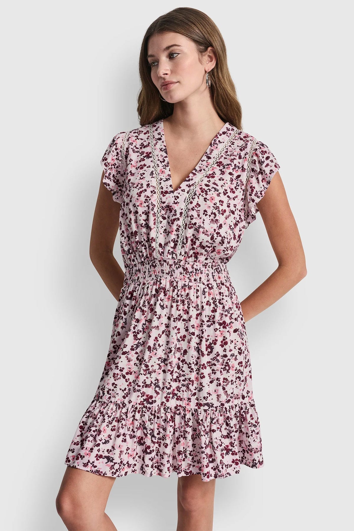 SMOCKED WAIST V-NECK DRESS - Petit Fleur Sunkissed | DKNY