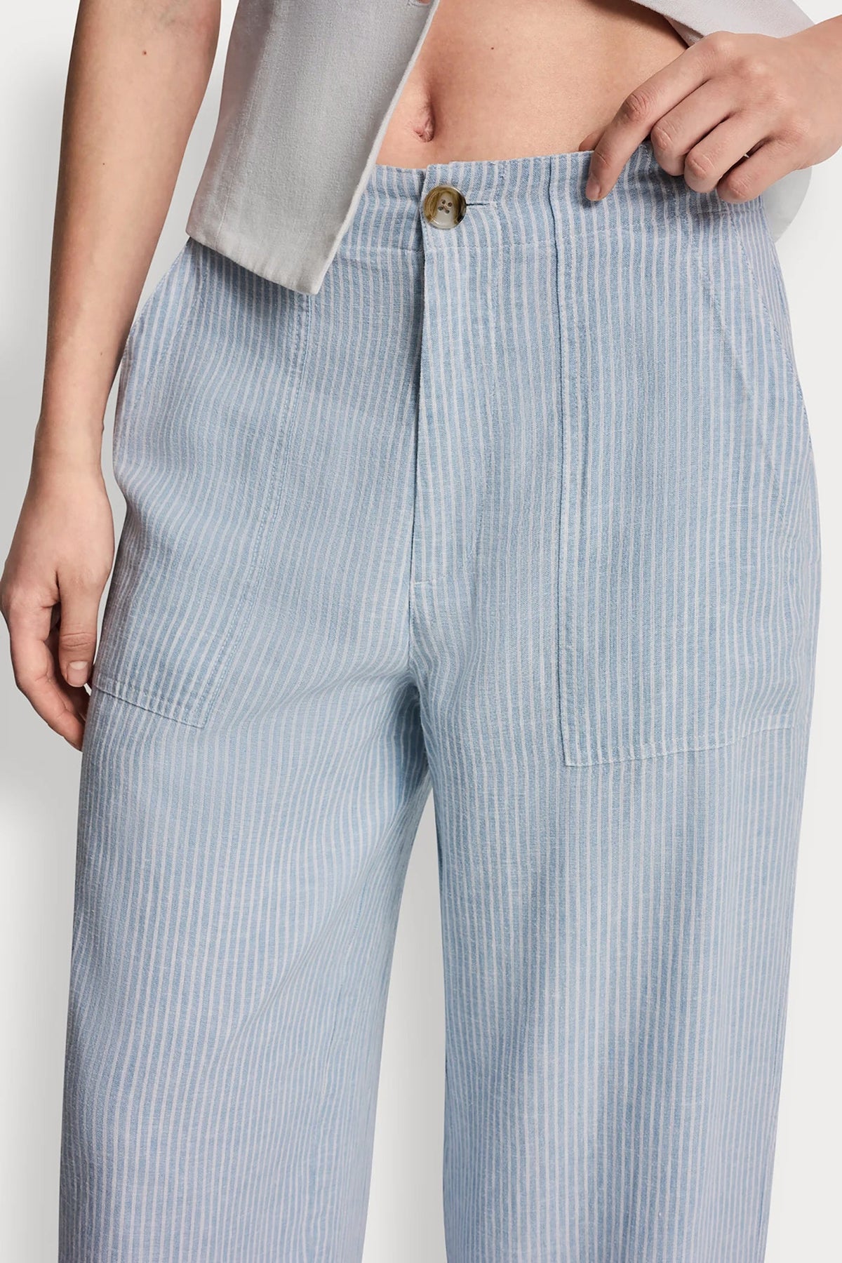 CROPPED WIDE LEG LINEN-BLEND PANTS - Lex Chambray | DKNY