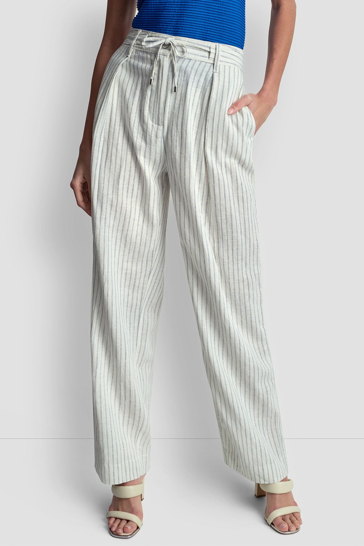 MID-RISE LINEN-BLEND PINSTRIPED PLEATED WIDE-LEG PANT - Ivory/Admiral | DKNY