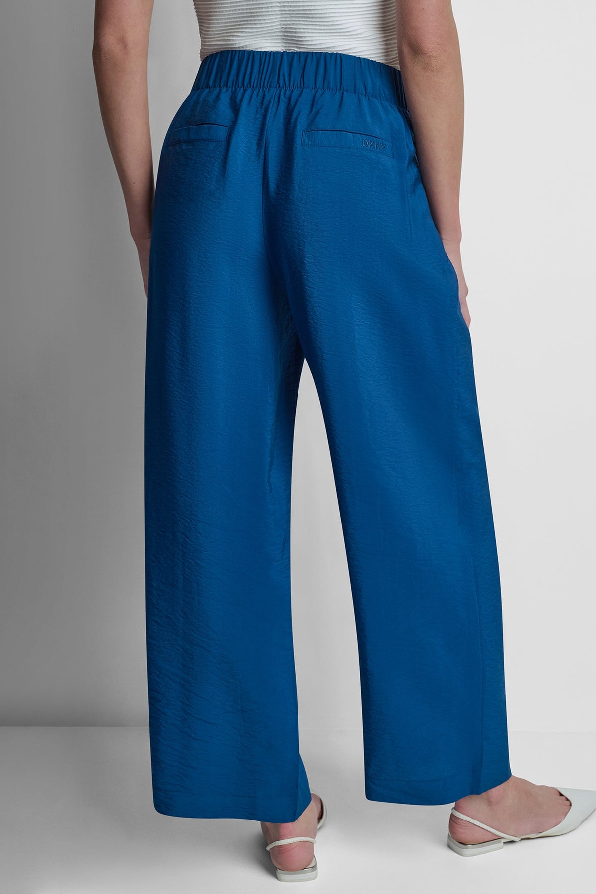 MID-RISE RUMPLED STRAIGHT-LEG ANKLE PANT - Admiral | DKNY