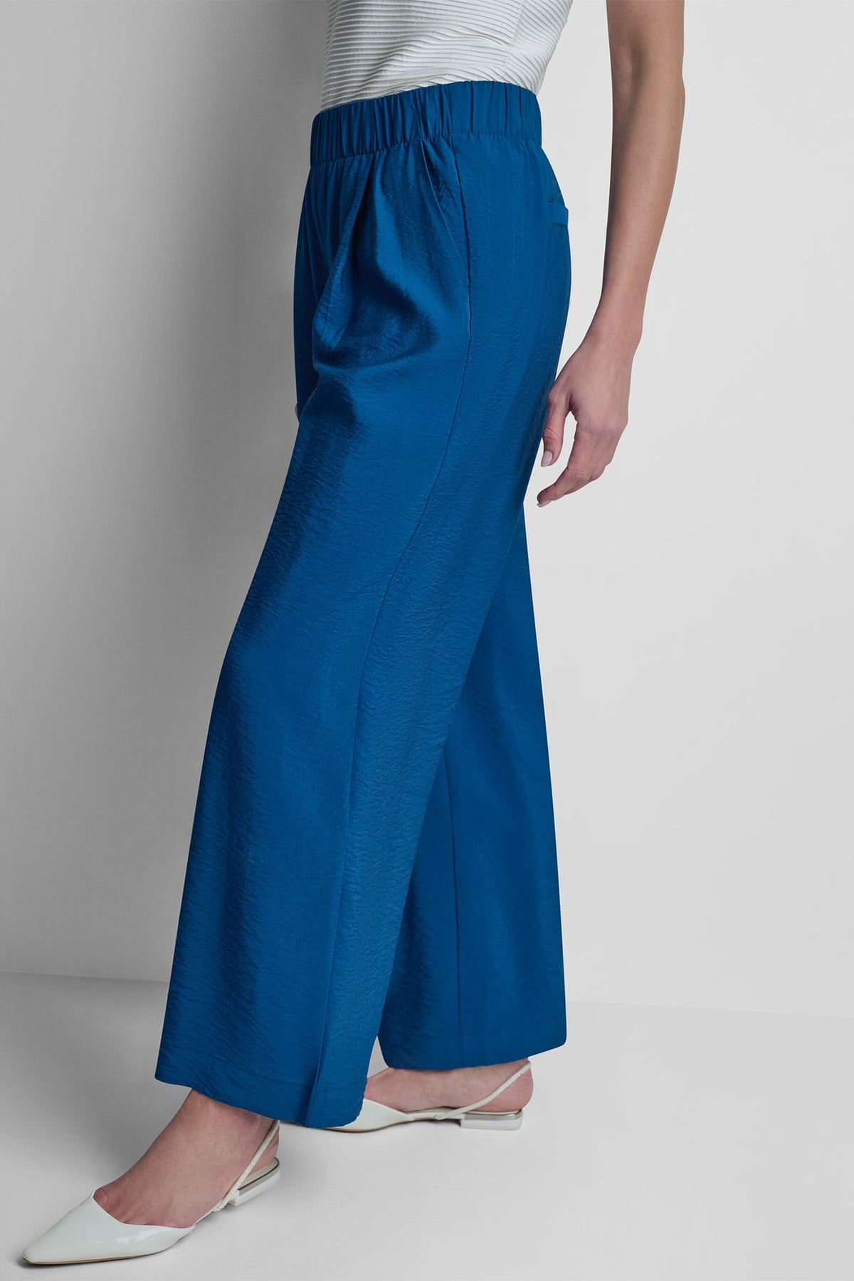 MID-RISE RUMPLED STRAIGHT-LEG ANKLE PANT - Admiral | DKNY