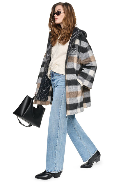 PLAID HOODED CAPE COAT - Plaid Black | DKNY